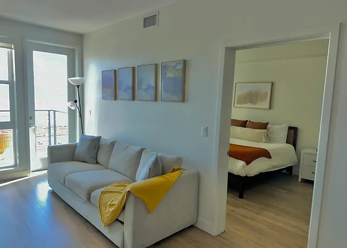 Cozy Apartment In Hollywood